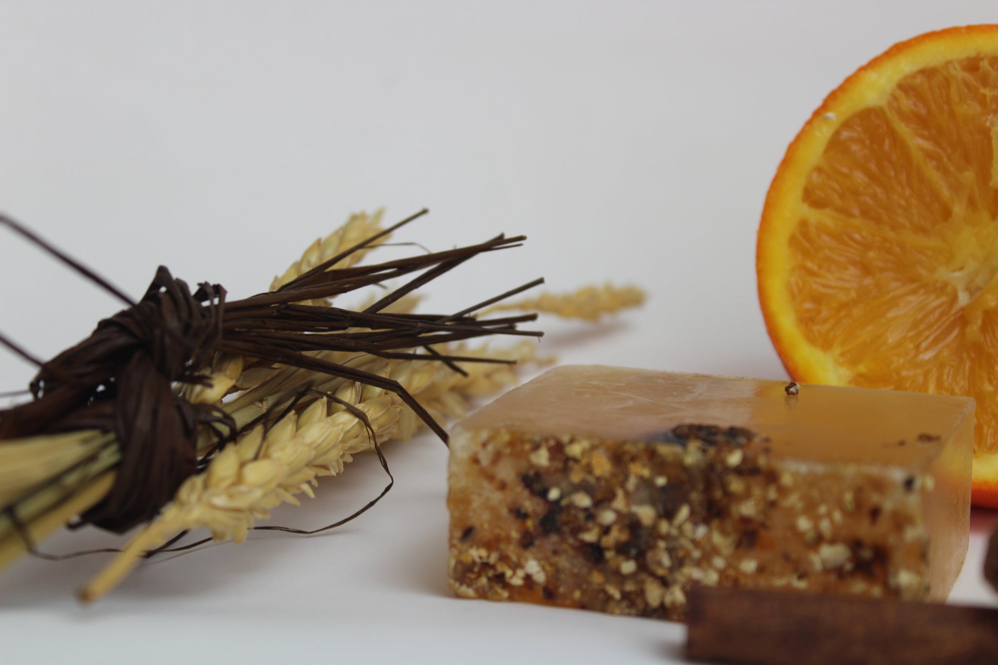 Natural glycerin soap cinnamon and orange peel 100 g