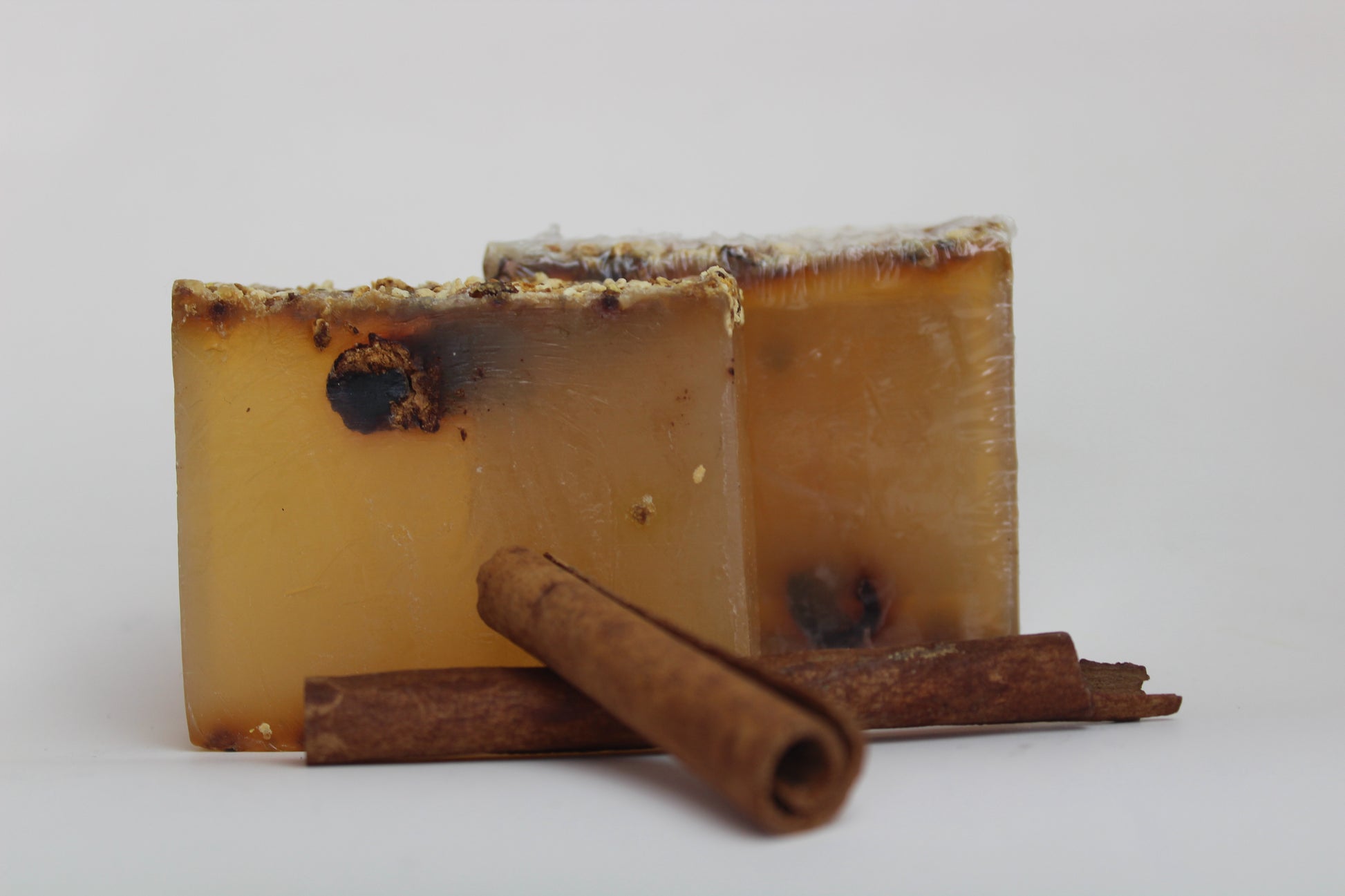 Natural glycerin soap cinnamon and orange peel 100 g